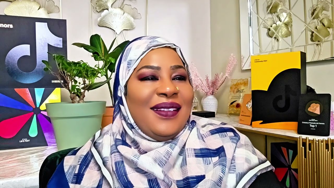 خطيبي جا داخل  لقاني بالثابتة وعاد كووور من البقت فيني