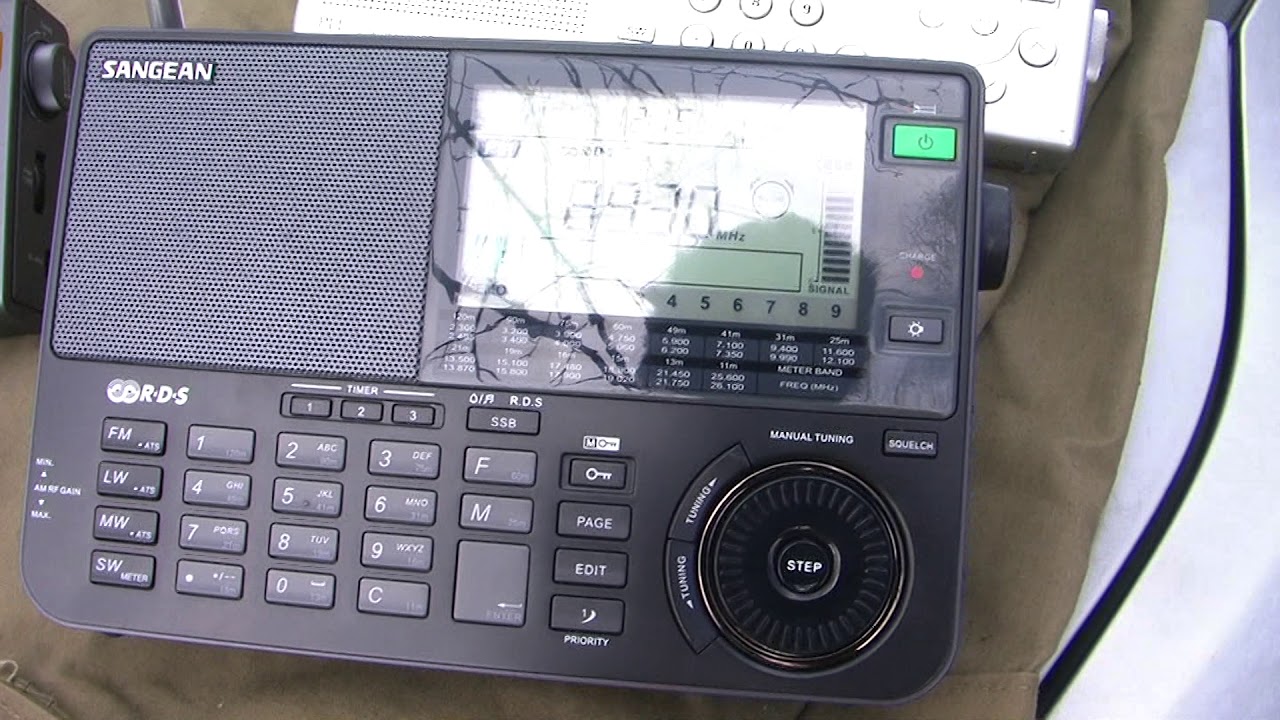 XHDATA D-808 Vs Sangean ATS 909X Vs Sangean ATS 909W FM Comparison 2/3
