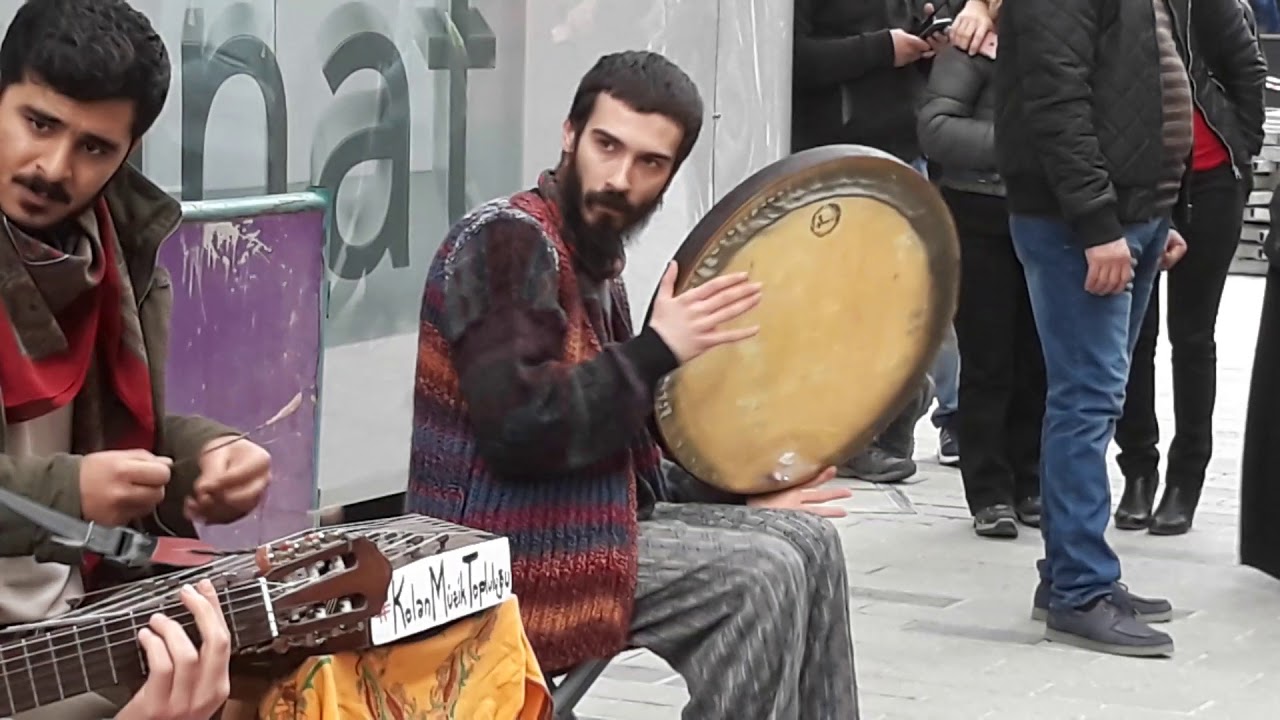 Kolan müzik topluluğu taksim istiklal caddesi amatör müzik