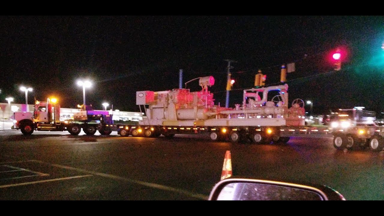 pilotcar.tv&trade; - U-Turn with Superload on MA-9, Westborough MA