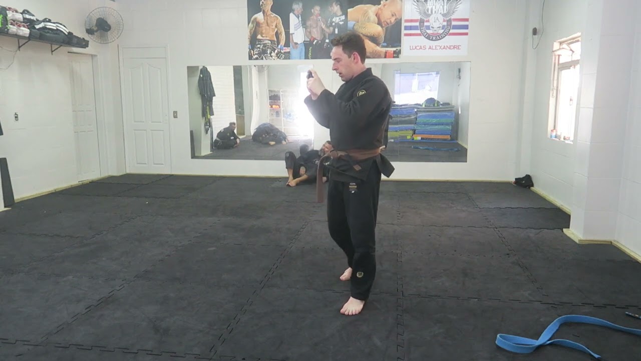 Rolling with a young blue belt (2/2)