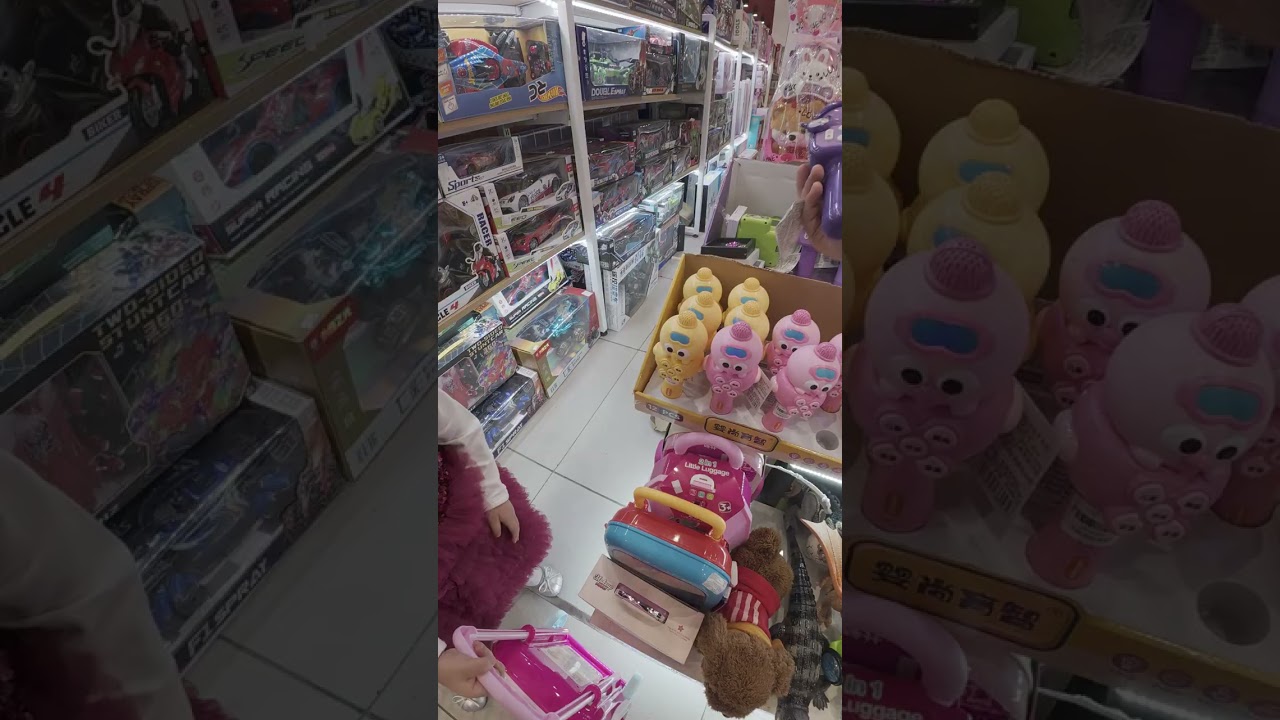 Bông đi siêu thị mùng 2 tết sẽ đòi đồ chơi gì ?