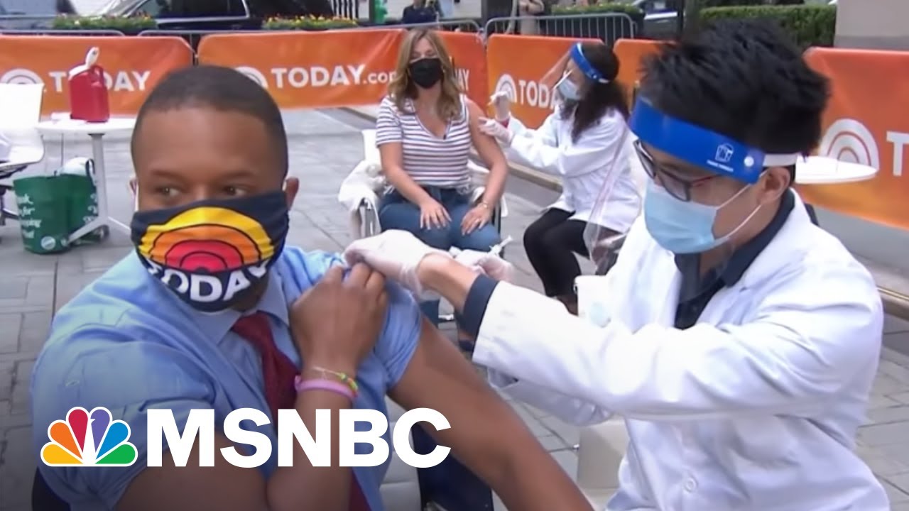 Craig Melvin Gets Vaccinated Live | Craig Melvin | MSNBC