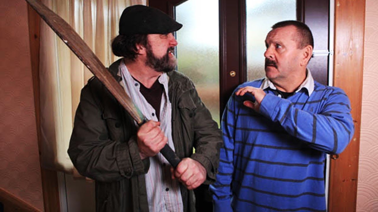 Zak Dingle Goes After Derek Benrose (14/15-03-11) || Emmerdale