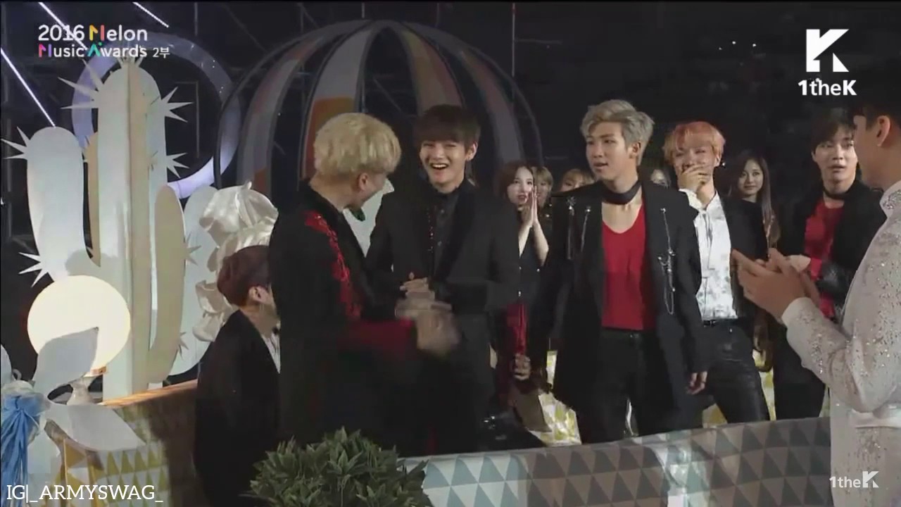 161119 BTS Won Album of the Year @ MMA