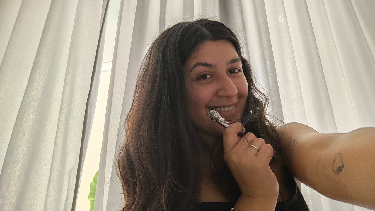 ASMR Español - Mouth sounds & Hands movements 