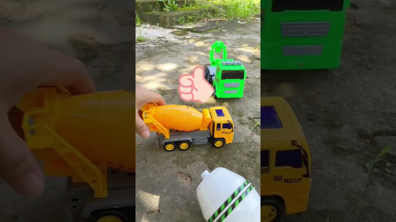 Xe &ocirc; t&ocirc; c&ocirc;ng tr&igrave;nh, lắp r&aacute;p xe trộn b&ecirc; t&ocirc;ng | Toy cars, mixer trucks #shorts