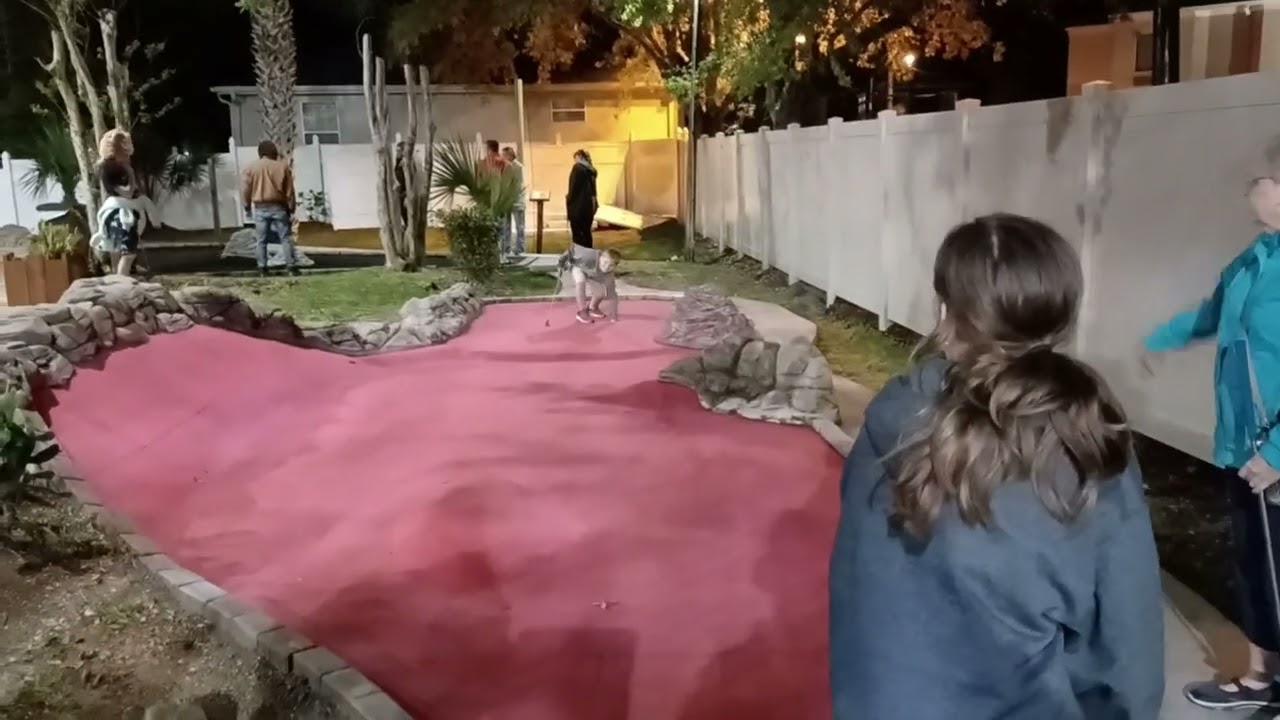 Hole 7 at Anastasia Mini-Golf in St. Augustine, FL