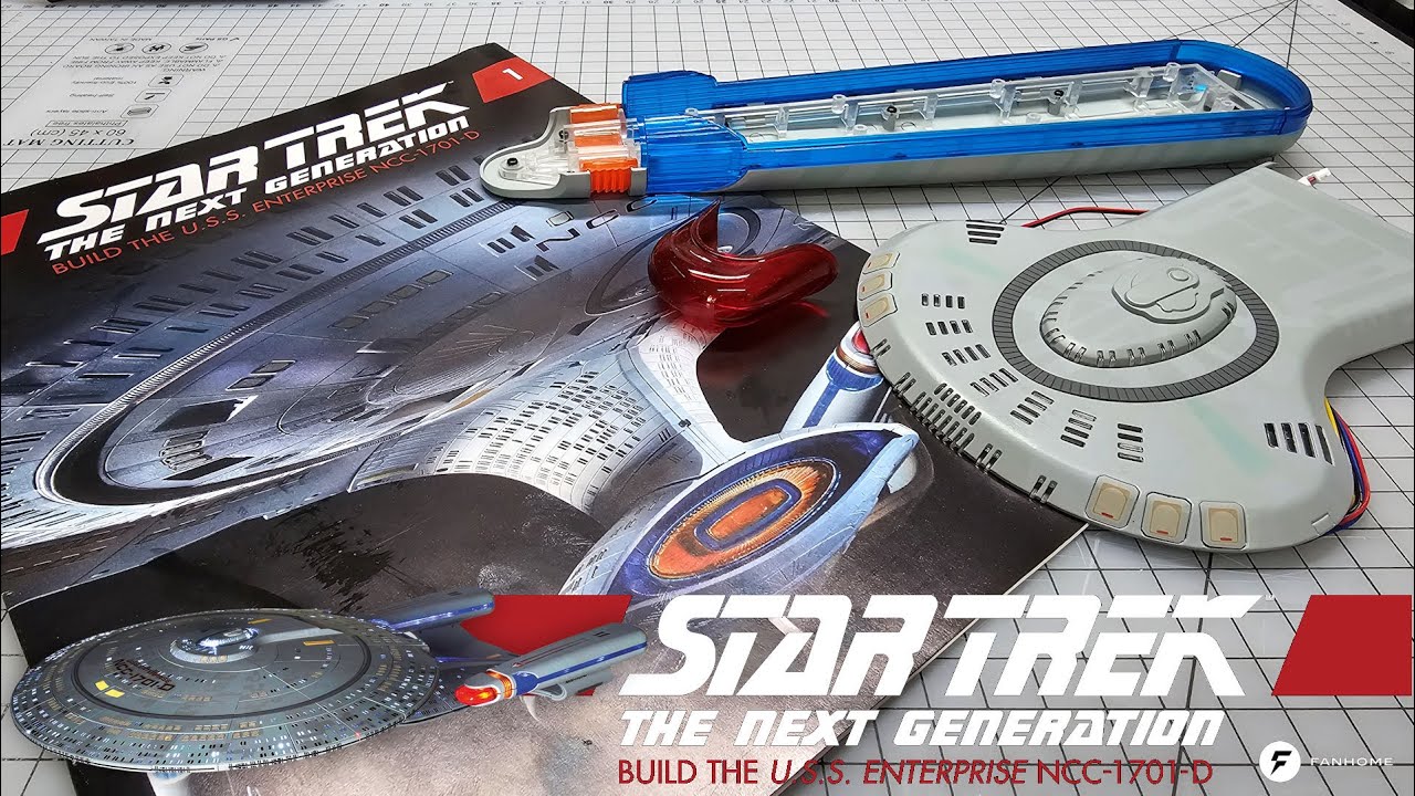 Build the Star Trek Enterprise NCC-1701-D - Pack 1 - Stages 1 and 2