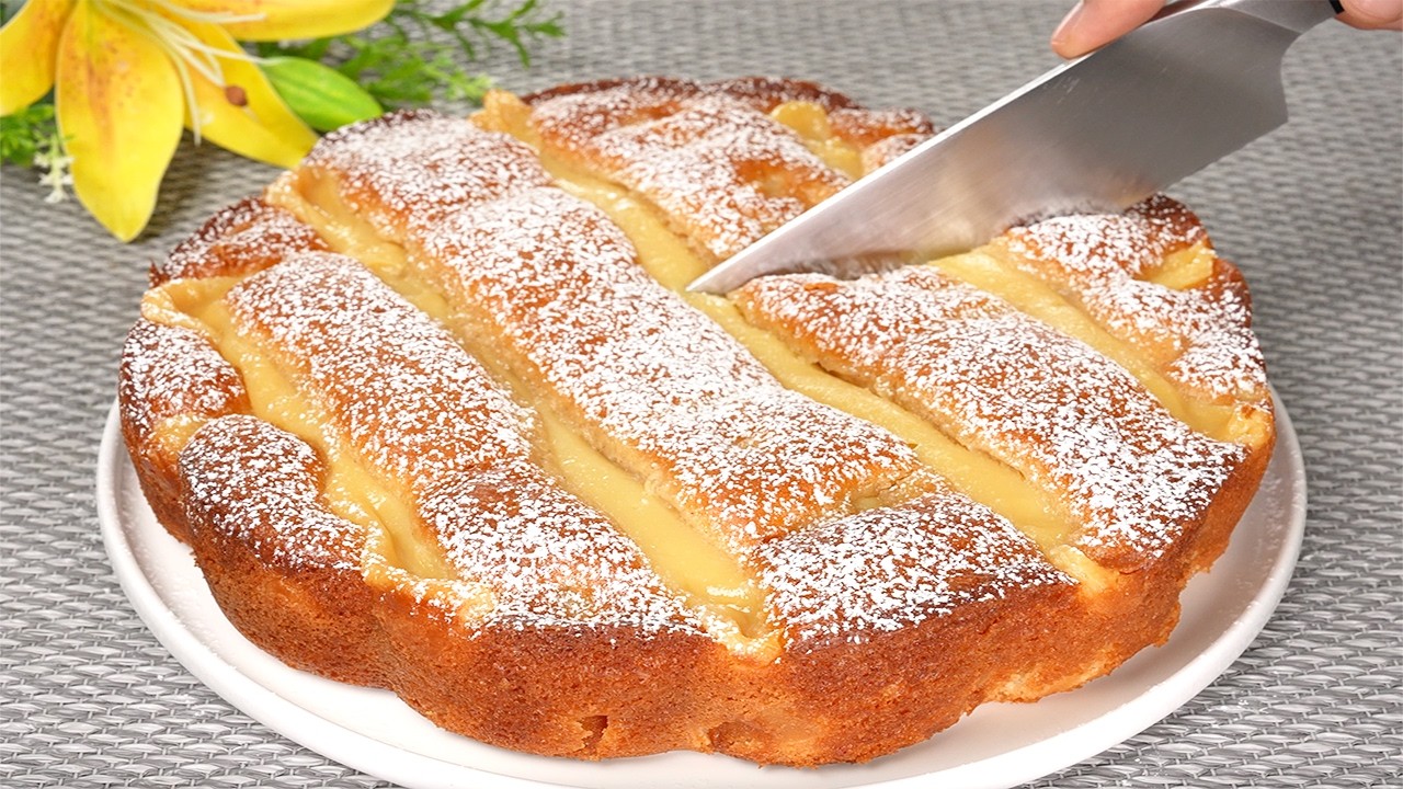 Яблочный пирог с кремом, который тает во рту! Просто и вкусно