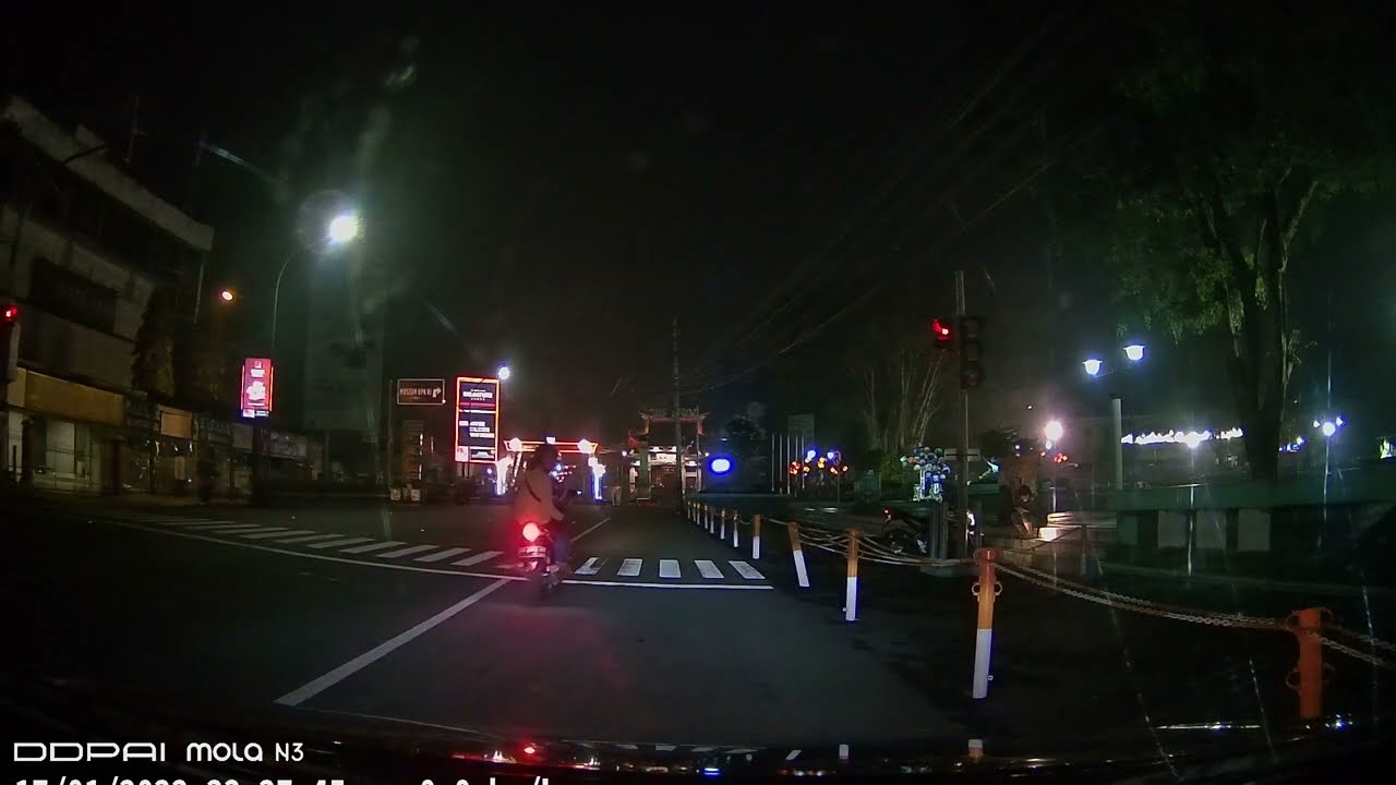 Driving in Central Java, Indonesia : Magelang At Night
