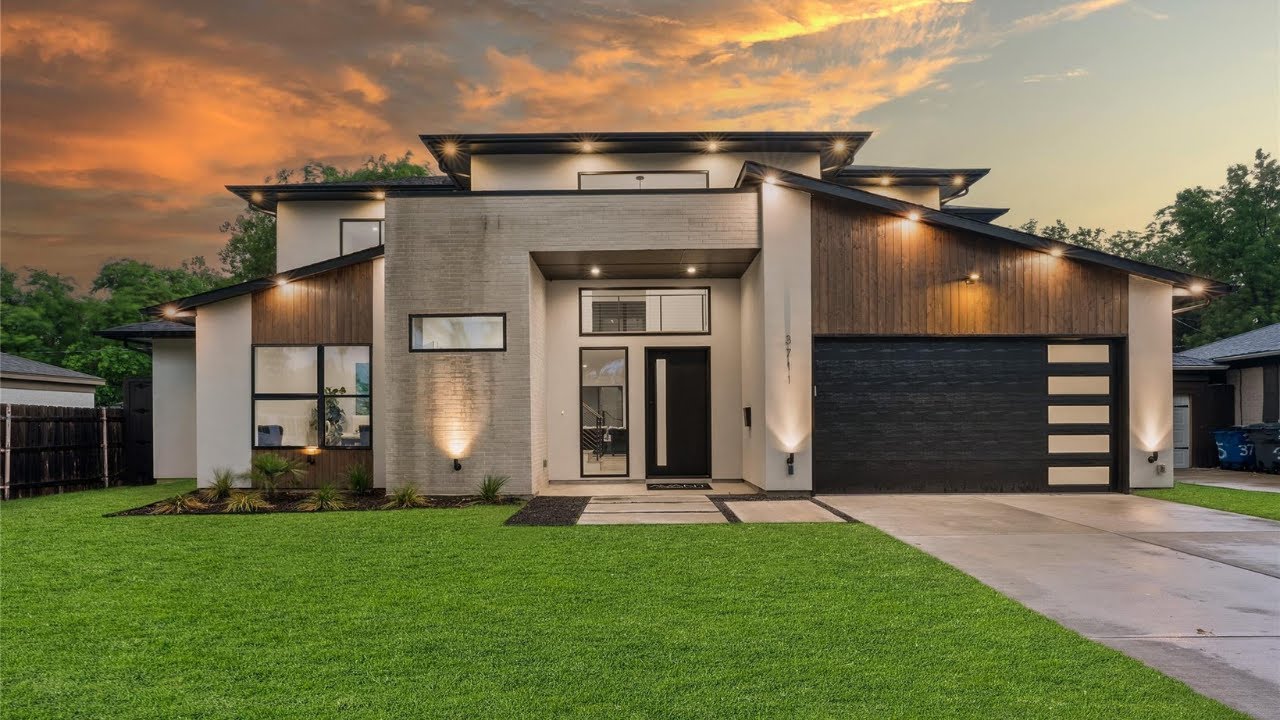 STUNNING $1.6M LUXURY HOUSE TOUR IN DALLAS TEXAS | Texas Real Estate