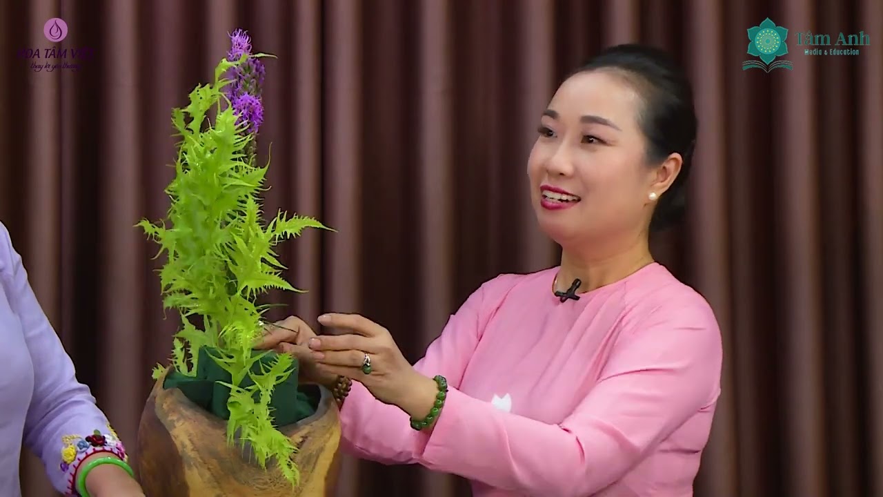 Cắm hoa dạng TAM GIÁC | Cắm hoa dâng Phật | Hướng dẫn cắm hoa cơ bản