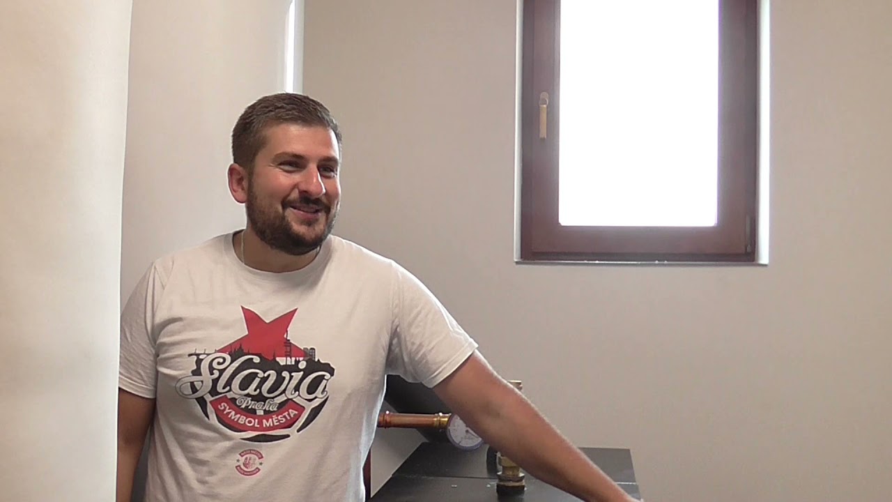 Kotel na pelety MultiBio 30 ES. Realizace a rozhovor s majitelem v novostavbě, blízko obce Zbiroh.