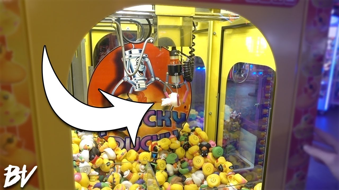 WHAT CAN WE WIN AT THE RUBBER DUCKY CLAW MACHINE?!? | Brooks Holt