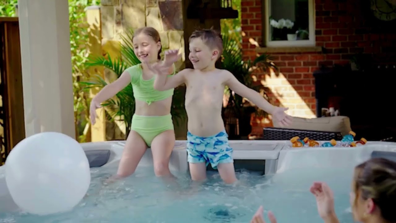Swimspa Sundance Spas - Hydroline