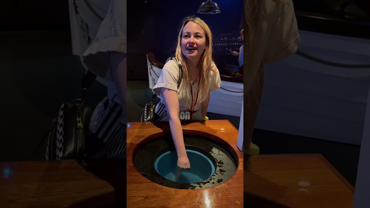 Terrifying Museum Exhibit about Titanic... (@DrunkLadyy)