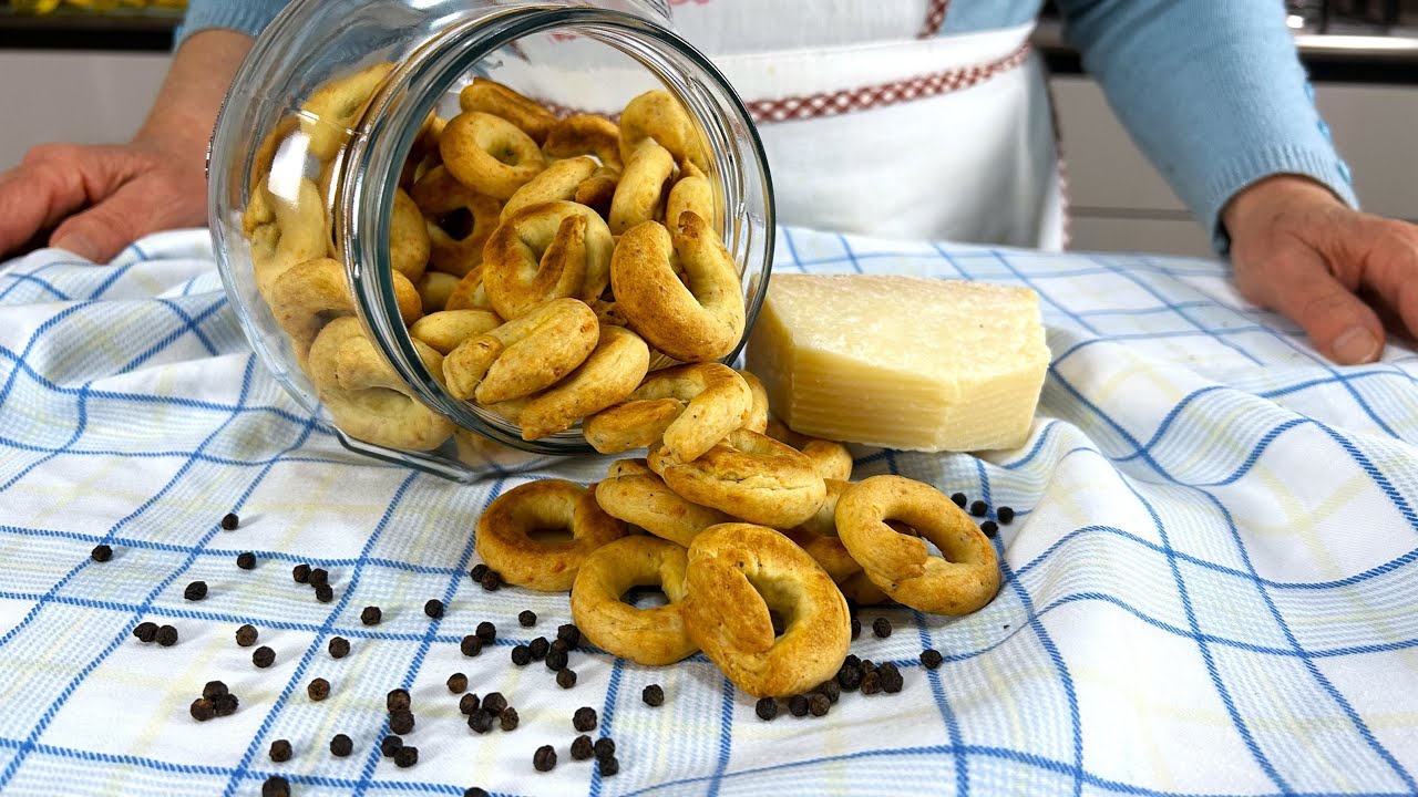 Итальянские таралли с сыром и перцем 😋