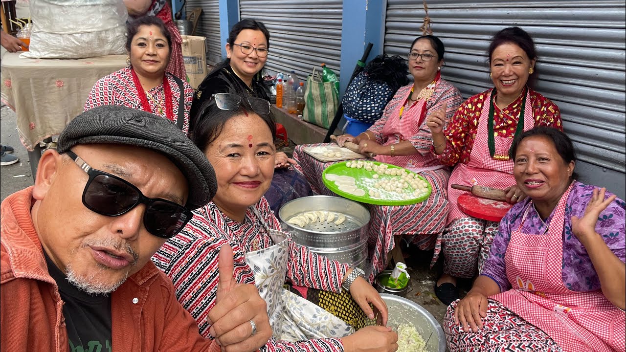 Daily Thursday#gorkhey haat#gundrugy bazarl#darjeelingvlog#gyapsvlog 