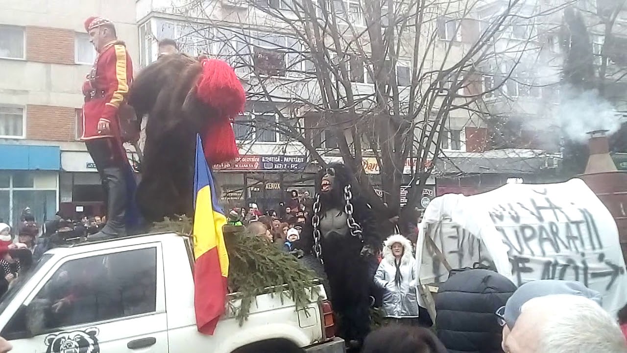 Ursul din Comanesti 2018- Defilarea !