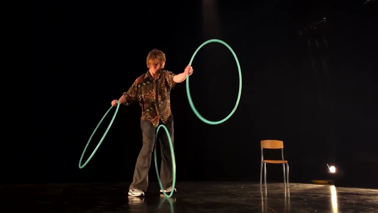 Hoop- Juggling act