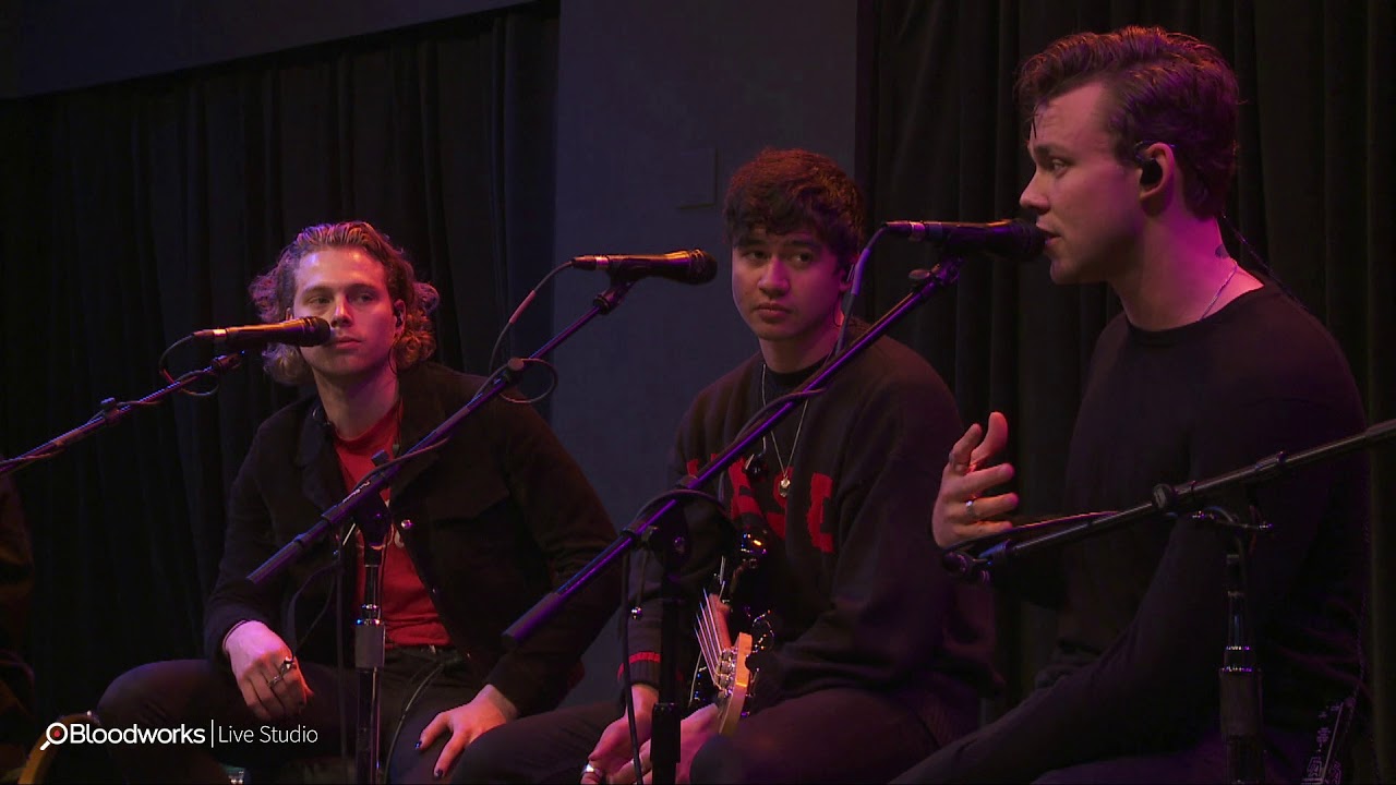 5SOS - Interview (LIVE 95.5)