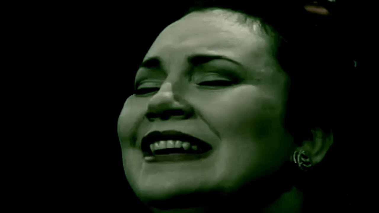 Cheryl Studer sings 