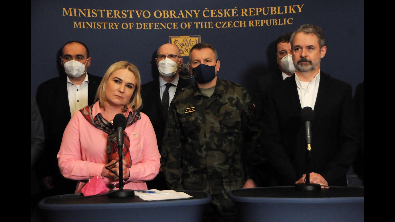 Tisková konference ministryně obrany Jany Černochové a zástupců českého obranného průmyslu