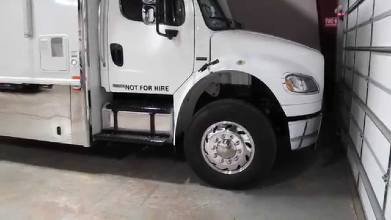 2007 Freightliner Pony Express, toterhome, Mercedes Diesel