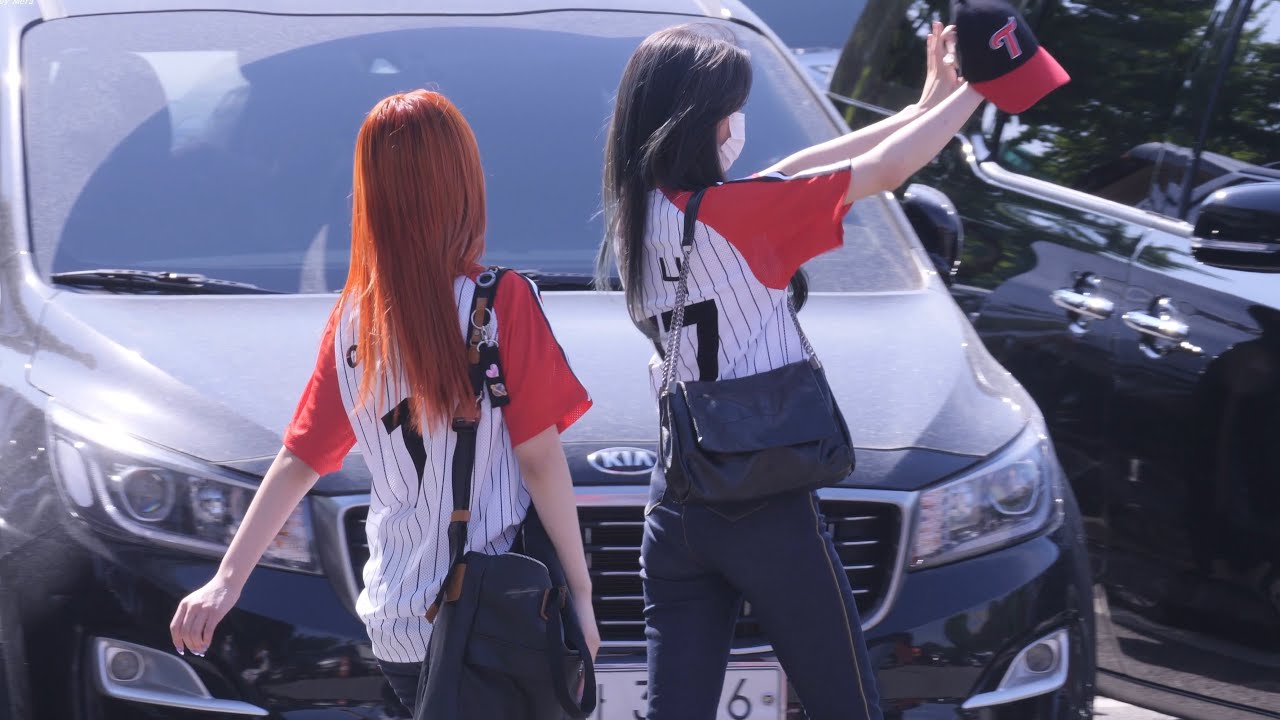 있지 (ITZY) 야구장에서 퇴근길 (잠실야구장)