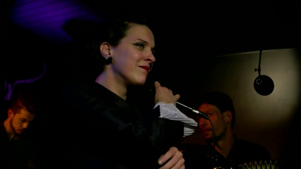 Lady G - Multilingual