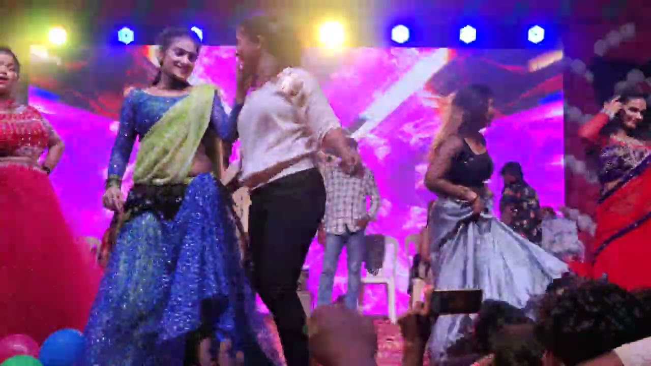 వెంకటేష్ గంపకిందా కోడిపెట్ట #dance #trending MADHAV EVENTS NELLORE 9000068906