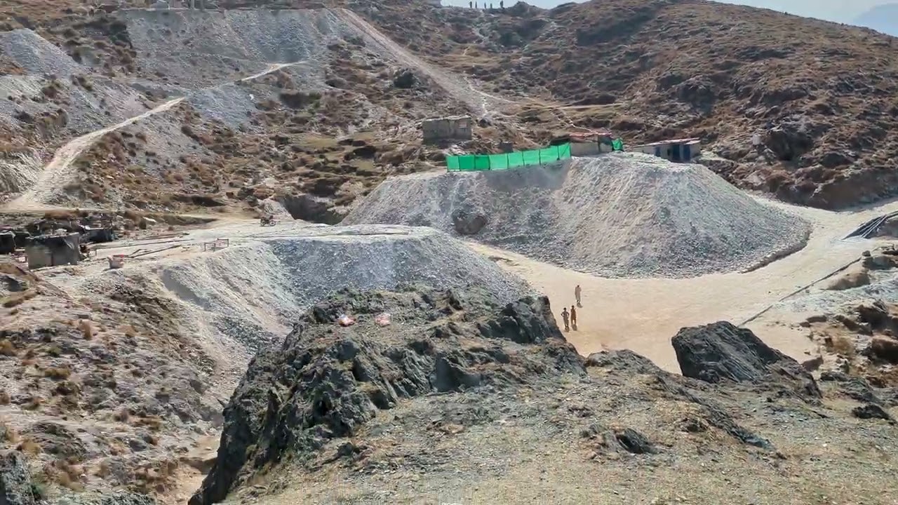 Sawat zamrood mining pahari