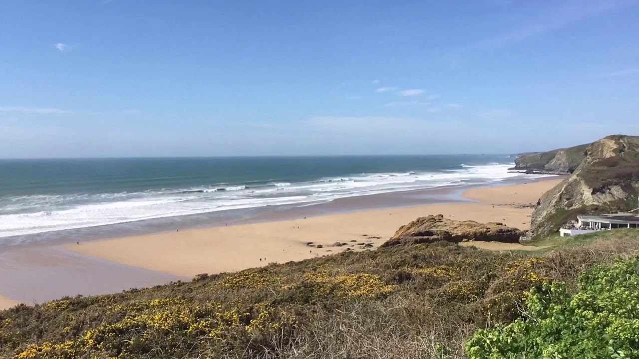 Watergate Bay Beach in the springtime 🌞🏖️🏄🌊🌼