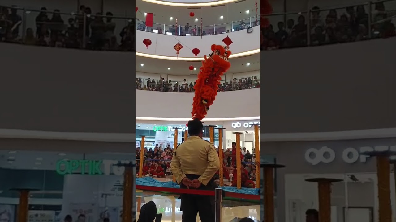 barongsai di molor Cipinang indah lucu banget 