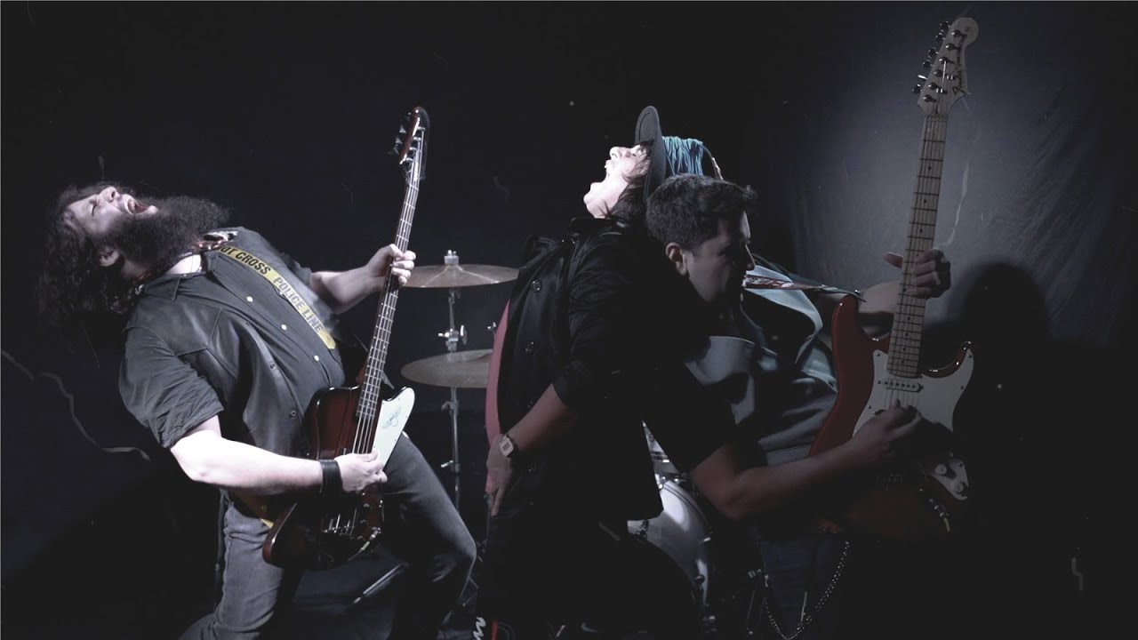 Denyse y los Histéricos - TARZAN BOY 