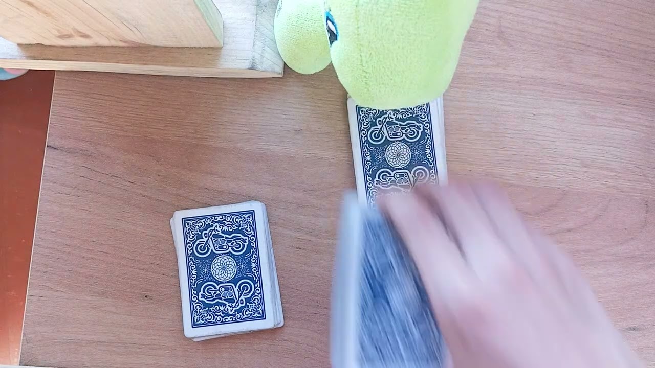 How to play agram