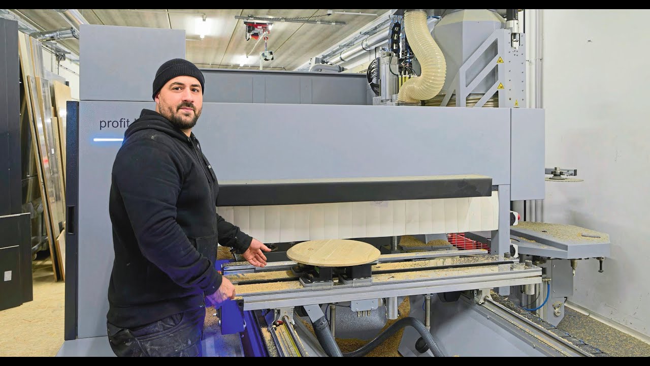 Fachh&auml;ndler K&uuml;che & Design  investiert in 5-Achs-CNC-Maschine H350 von Format4