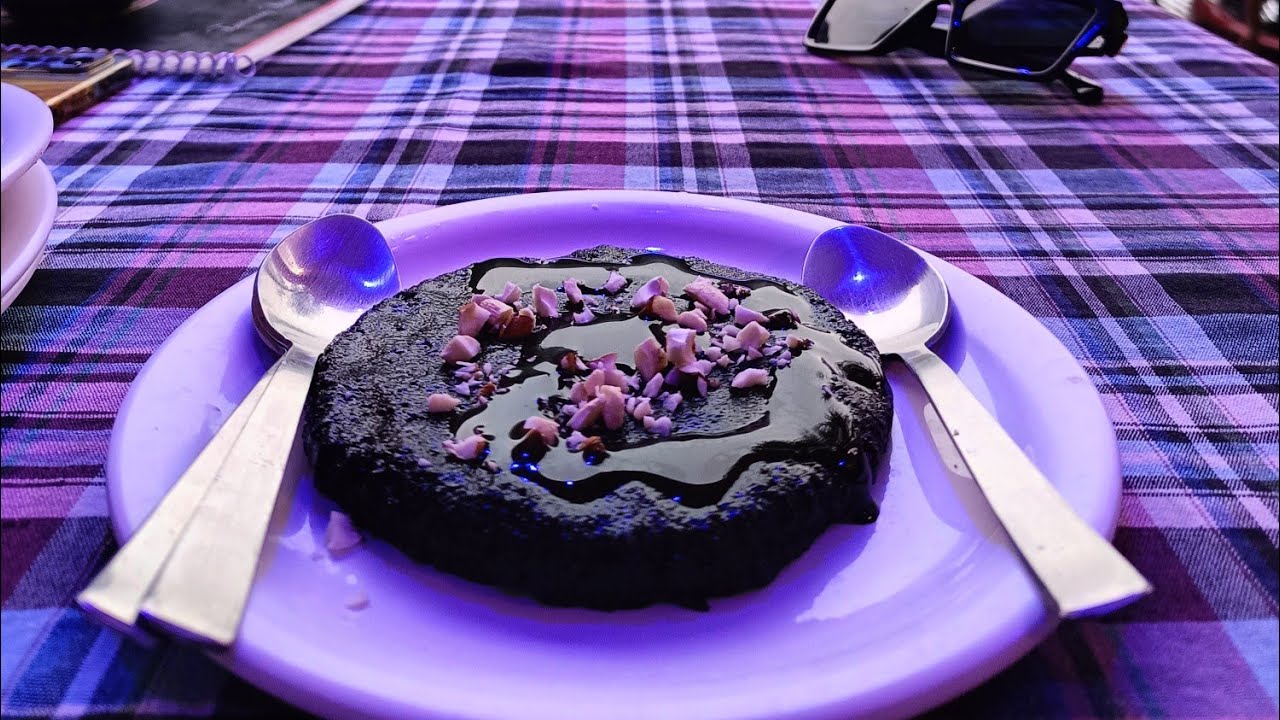 Hash Brownie In Kasol & How They Make It🍫Rs. 500 | Tried First Time🫨 | Amazing Experience 😉