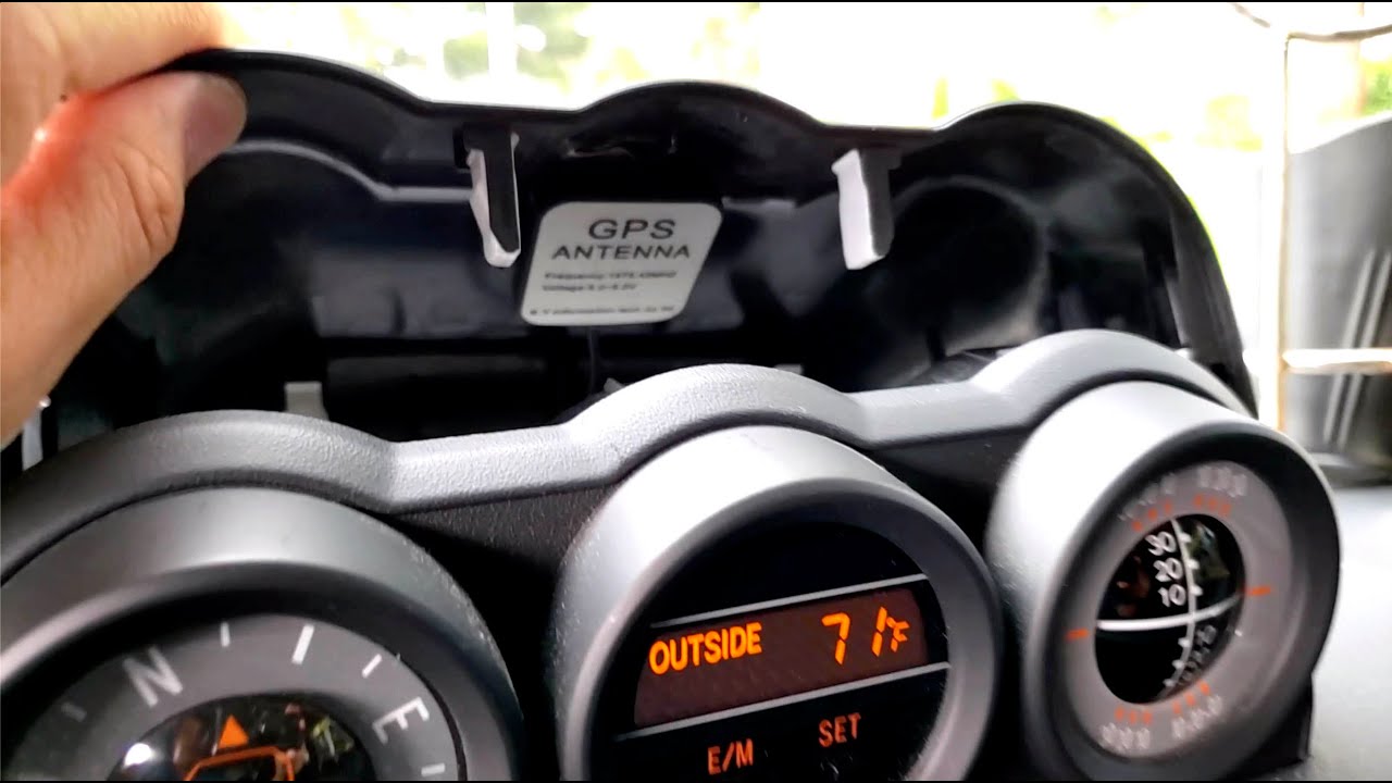 Installing a GPS Antenna in my FJ Cruiser Gauge Pod