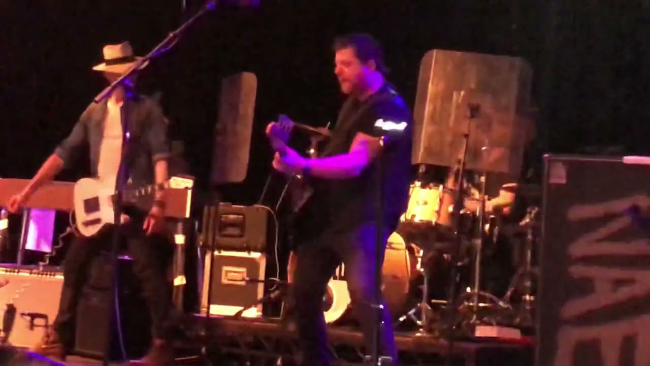 The Fratellis - Chelsea Dagger (Live)