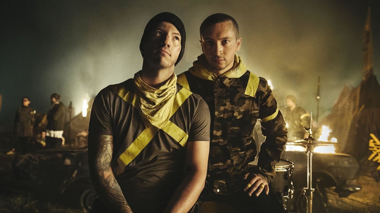 twenty one pilots: Leave The City (Lyric Video) (TRENCH)