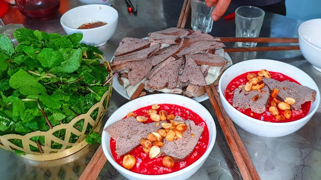 Cỗ Tết Quê Hương Toàn Cảnh