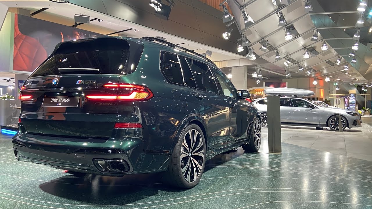 2026 BMW X7 M60i xDrive in Oxford Green