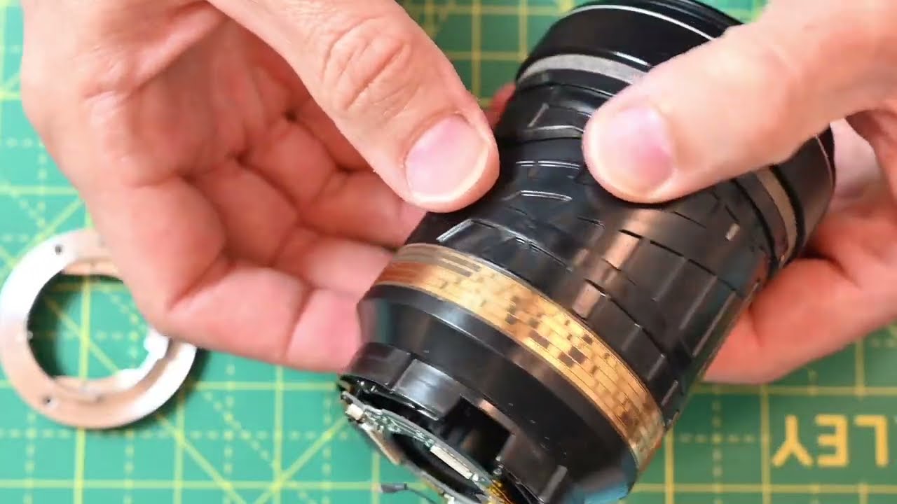 Nikon 1 CX 70-300mm Disassembly and Replacement of VR Cable