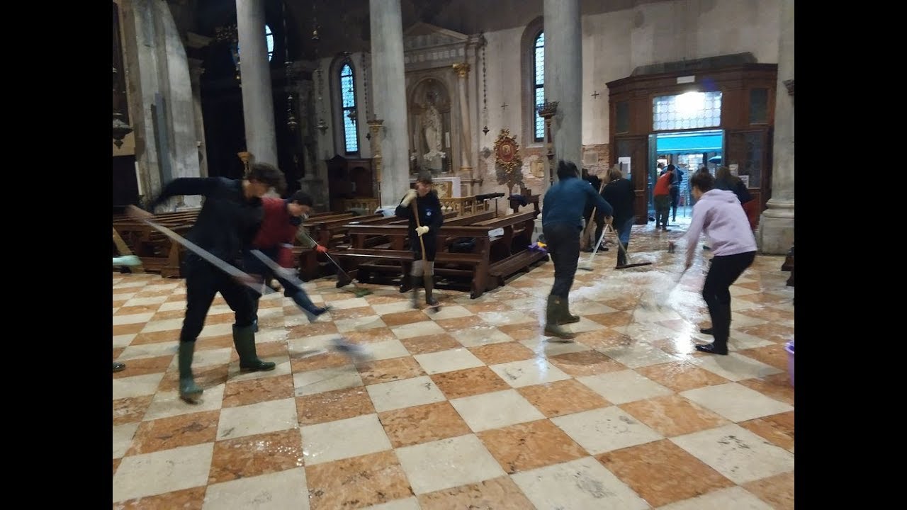 Acqua alta nella chiesa di San Polo - Venezia - 150 cm