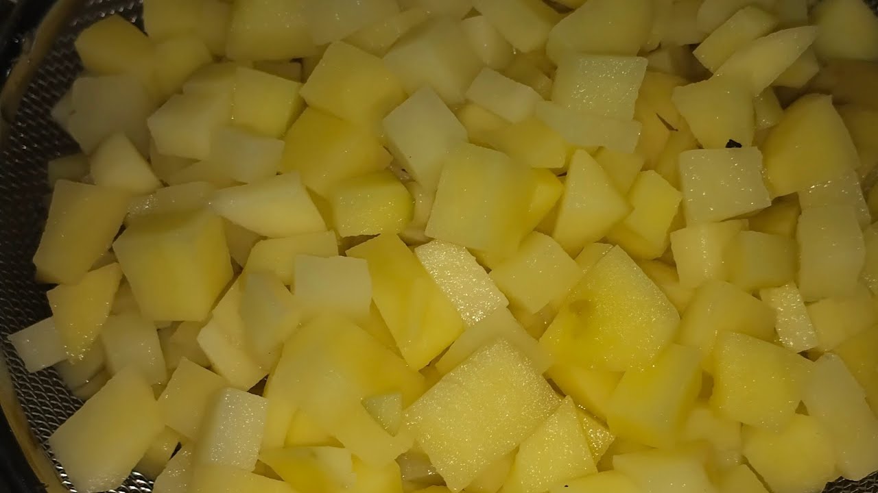 aaye banate hai aalu bhujiya#livestream #live #Allubhujiya#food #cooking 