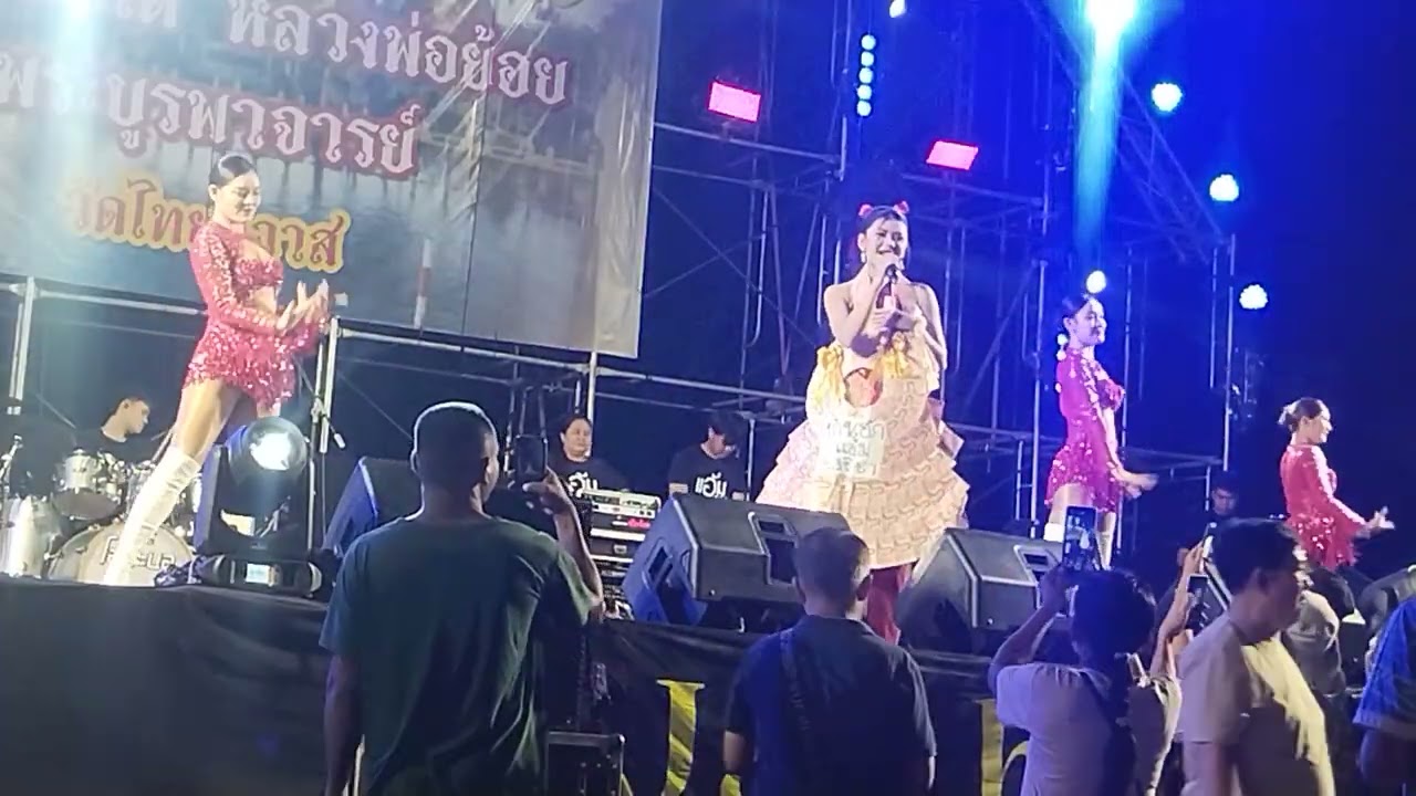 กำลังใจชลธิชาวันที่1/2วัดไทยาวาส