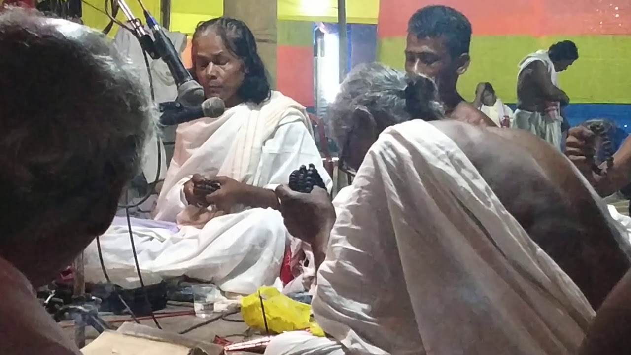 Krishna krishana krishana 🙏🙏🙏moha pal nam