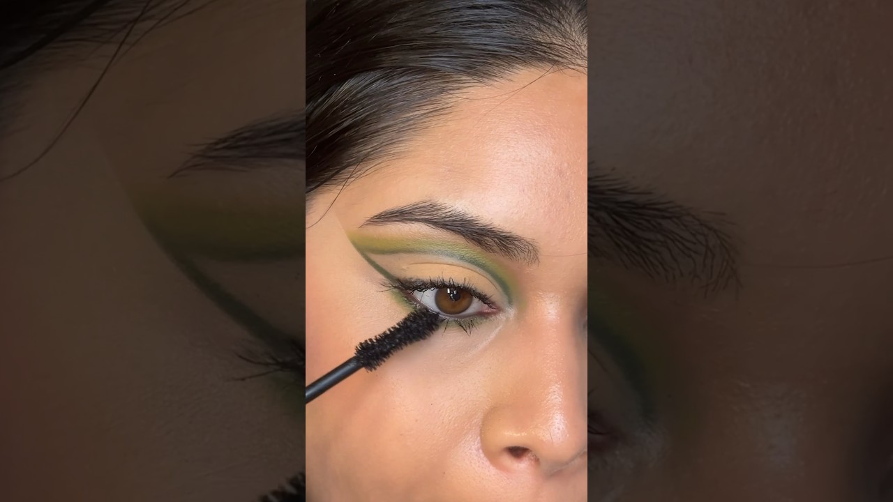 Smokey green lower lash line 💚 #makeup #makeuptutorial #eyemakeup #eyeshadow